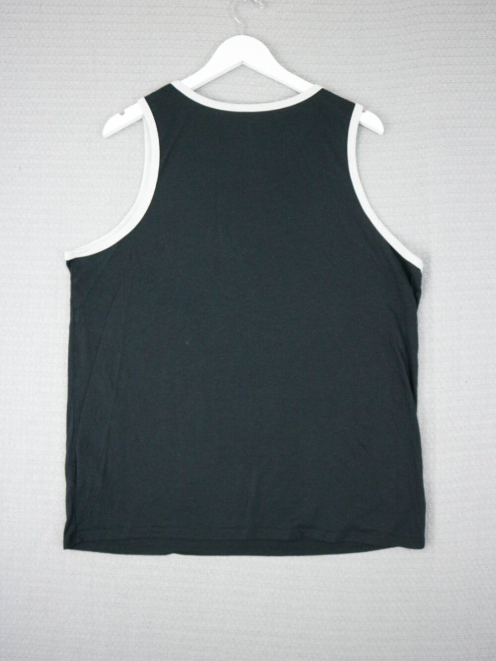Nike Black and White Contrast Detail Logo Athletic Tank Top Sleeveless XL - Picture 2 of 7